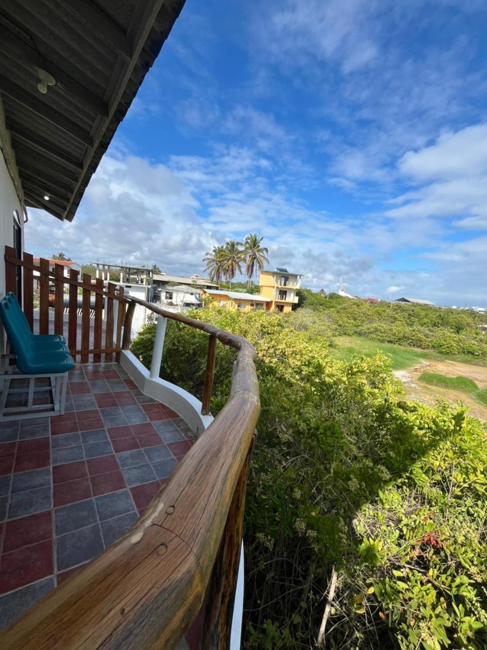 Hostal Neptuno - Poseidon Puerto Villamil Eksteriør bilde